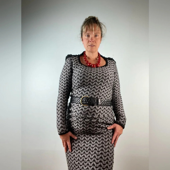 Roland Mouret knit sweater dress, size 12 - Picture 8 of 17